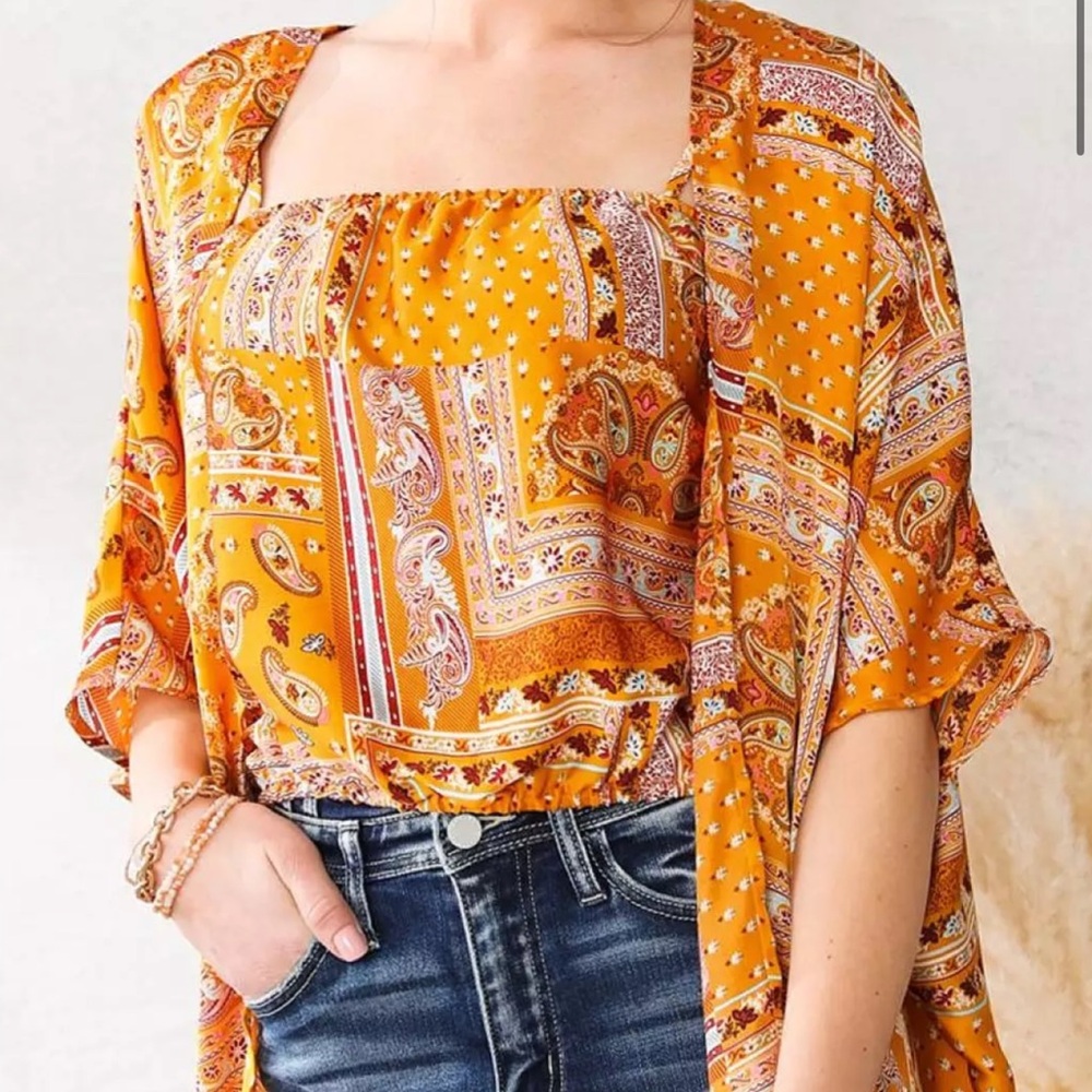 Willow and Root Paisley Print Satin tank and kimono 2 piece set